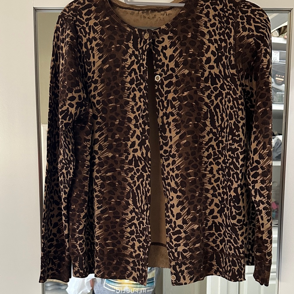 Chic Leopard Print Cardigan